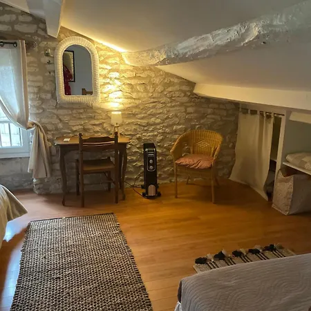 Holiday home Les Pierrettes Mailhoc